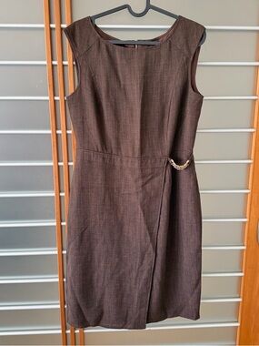 Ellen Tracy Brown Sleeveless Sheath Dress with Chain Accent